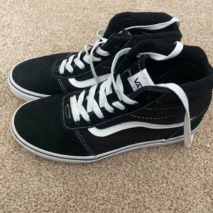 Vans-like new condition